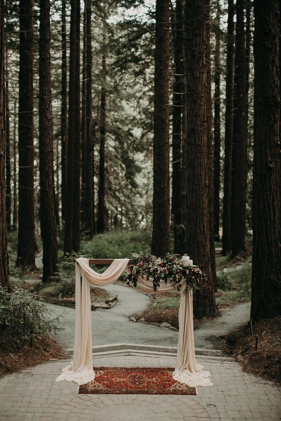 Elegant wedding in the woods